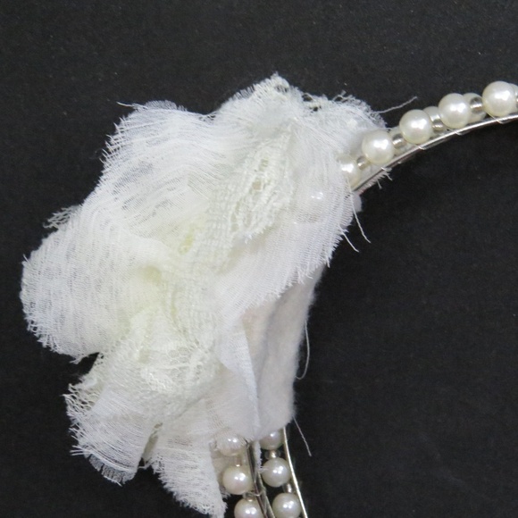 Pearl Look Head Band with Fabric Flower main image 4